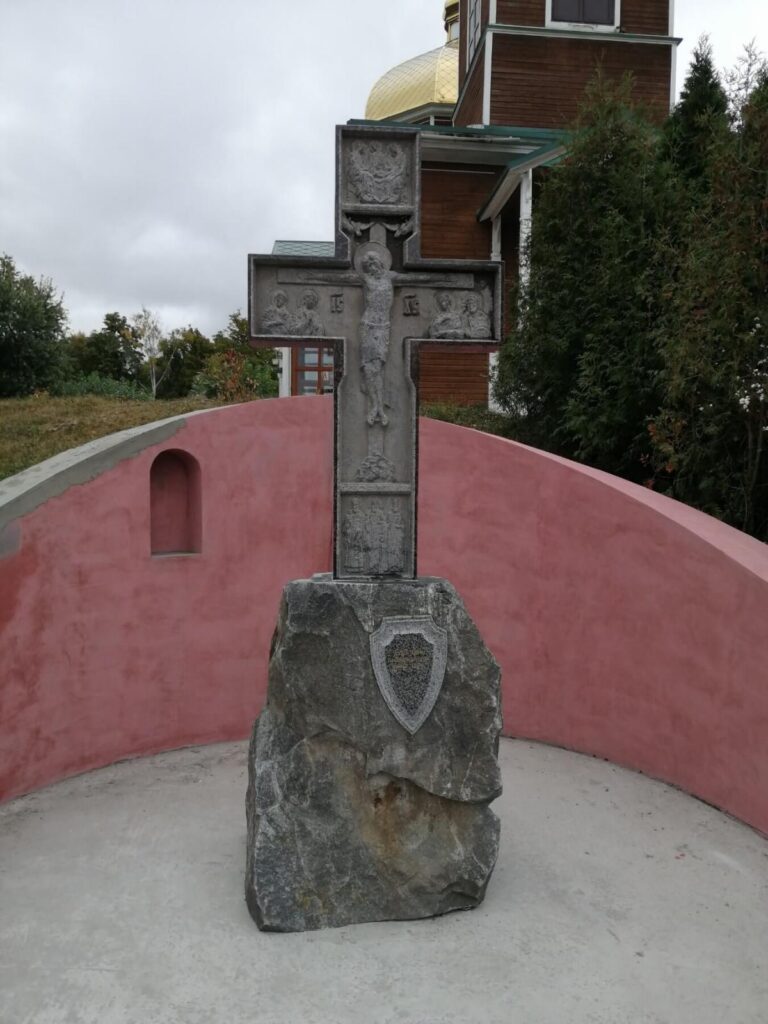 IMG-2c9e02b560798e34db4d01e9a2918596-V-1